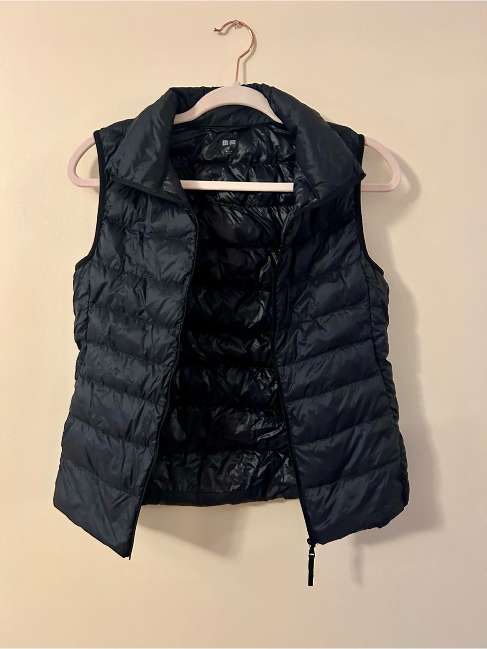 Uniqlo Women's Navy Lightweight Packable Down Vest